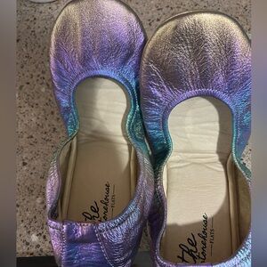 Store house flats size 10